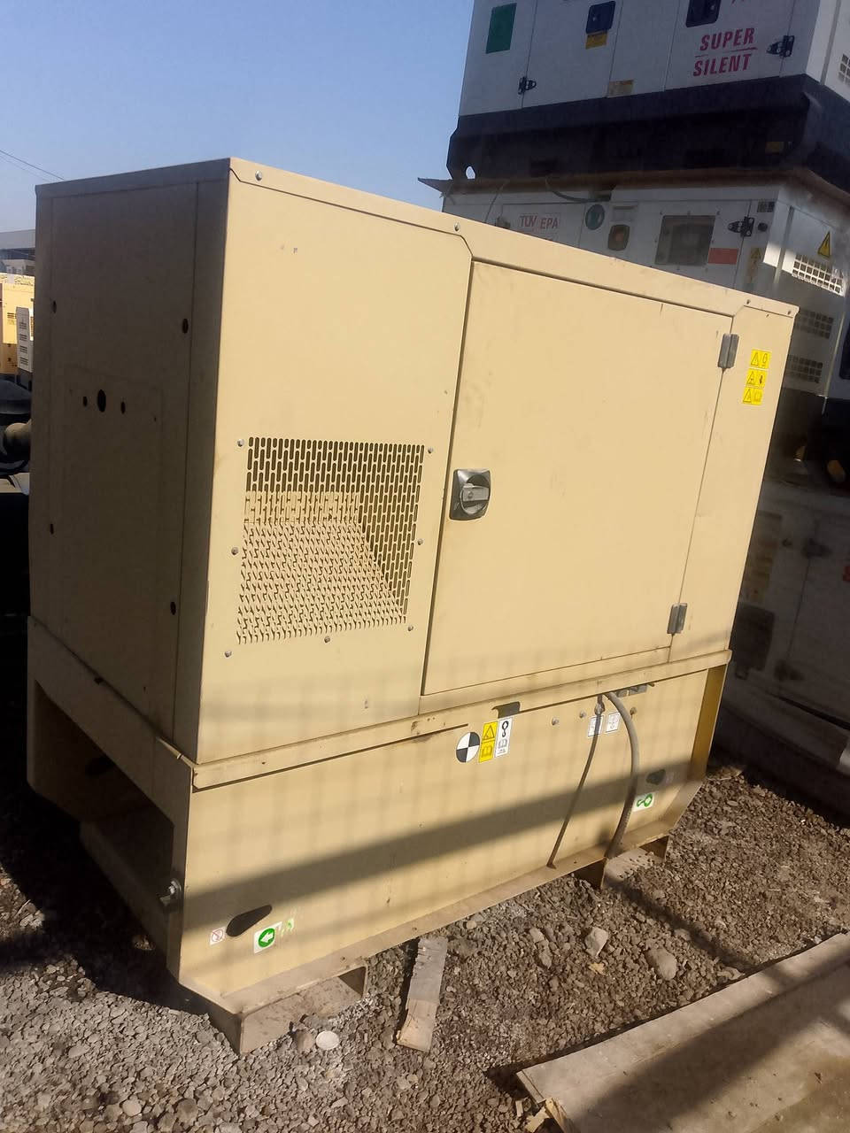 السلام عليكم مكينه كتر 22 كي في اربعه سلندر الماكينه مشروطه نظام حمايه برودكشن الحجز والاستفسار على رقم الهاتف
***********
