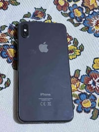 ايفون اكس اس ماكس  فقط ظهر مستبدل  كله مكفول وكله شغال  بطاريه 77 ذاكر...