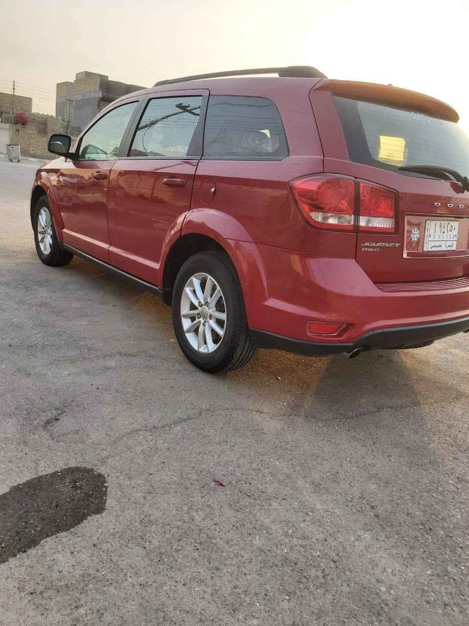 دوج جورني موديل 14
حجم محرك 3600 سته سلندر فور ويل 
تبريد ثلاث قطع 
بيه صبغ 5 قطع 
كهربائيات كله شغاله 
سياره رقم بصره مشروع وطني يعني مداور بل عماره  الاستفسار***********
