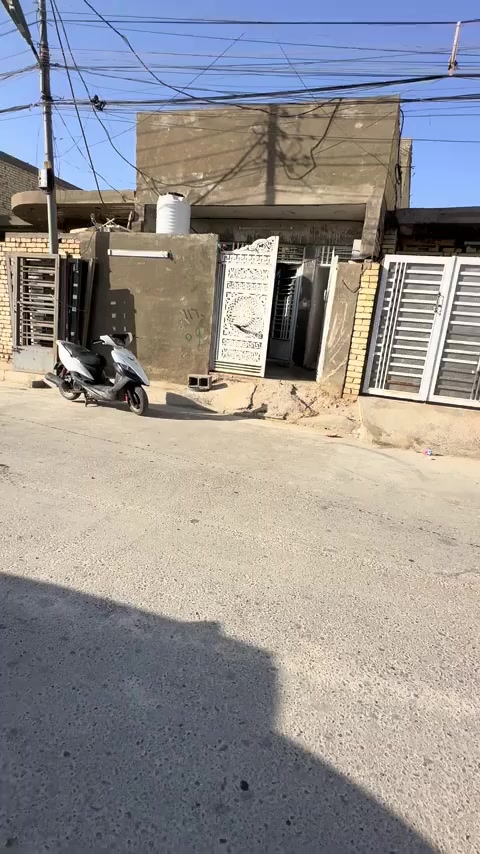 سلام عليكم بيت ١٠٠متر لواجهة ٥ ولنزال ٢٠ لبيت كلة كامل بس لطباق الثاني عوزة كاشي مامطبك يعني كلة كامل العنوان سبع قصور مقابل زنود الست الحمداني اتصل وبيك خير ودلل ***********
