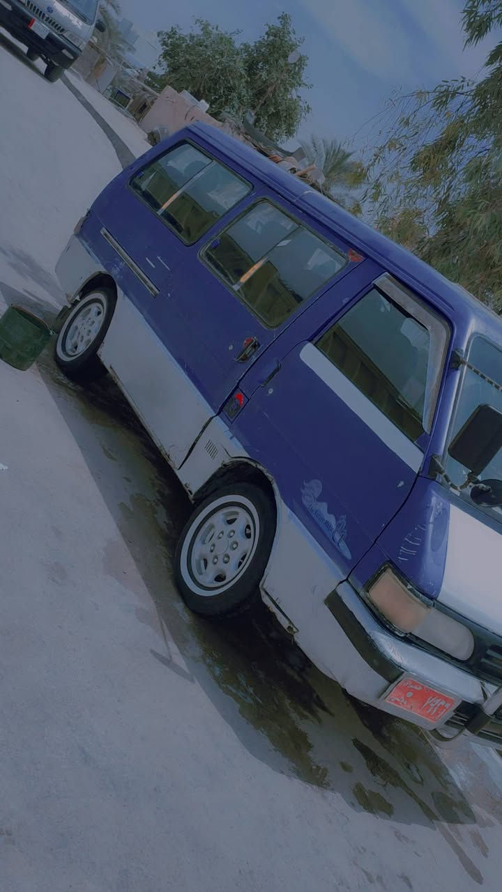 سلام عليكم.  كيه بسته موديل 95 ام فتحه زعانف  مكينه وكير. وكسن. شرط كفاله.    سياره. جاهزه. من كلشي.   فقط. مراوس.  
اكرر. فقط. مراوس.  حسب اقناعه. ***********  مكاني. نجف
