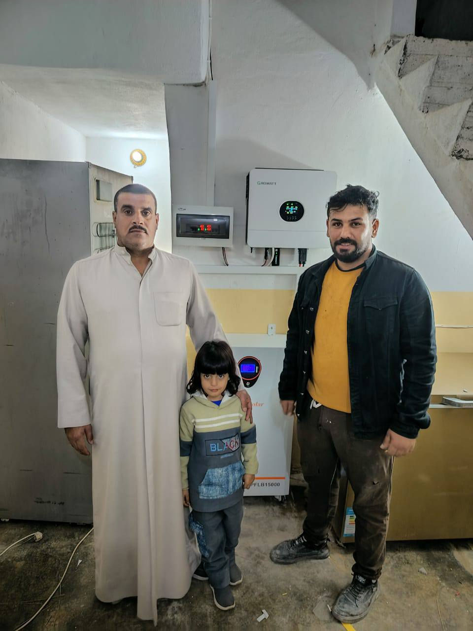 جانب من أعمالنا – شركة آشور للطاقة الشمسية
تم بحمد الله ربط منظومة طاقة شمسية في المجمعات /   بكفاءة عالية وتشغيل مستقر
🔹 مكونات المنظومة:
▪️ 7 ألواح شمسية (إيرا)
▪️ بطارية ليثيوم 15 كيلو واط PTT
▪️ إنفرتر 6كيلو واط كرواط
⚡ الأداء:
🔸 15 أمبير نهاري
🔸 10 أمبير ليلي
نضمن لكم طاقة مستمرة وتوفير عالي واعتمادية بكل الأوقات
📍 العنوان: أسديرة عليا
👤 بإدارة: أحمد البوحسيب
📞 رقم الهاتف: ***********
آشور للطاقة الشمسية… نكافح الظلام بالطاقة النظيفة
#آشور_للطاقة_الشمسية
#الشرقاط
#المجمعات
#أسديرة_عليا
#الطاقة_الشمسية
#طاقة_نظيفة
