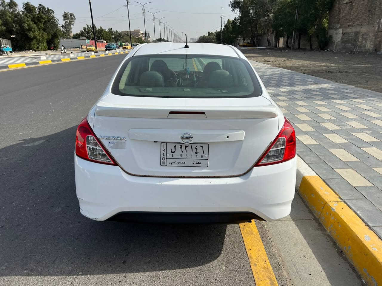 سلام عليكم سياره نيسان فيرسا موديل 2019 بيه بارد بلباب مال السايق او البصف السايق بسيطات سياره نضيفه وارد امريكي او صور الحادث مرفوقه المكان بلديات رقم *********** متواجد اتصال او واتساب السعر (90$) او بيه مجال
