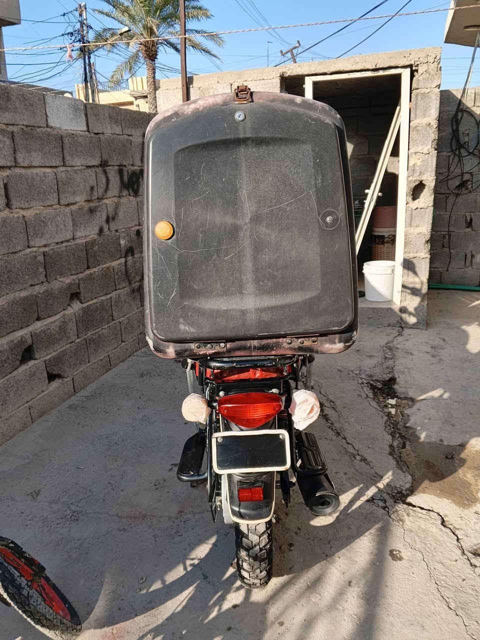 سلام عليكم بوكسر موديل 23 طالعه بل 24 كفاله عامه عامه من كلشي دراجه بل جيس ماشيه 14 الف جيب وياك فيتر وتعال أوراق كامله السعر 1950 وبيه مجال الرقم ***********
