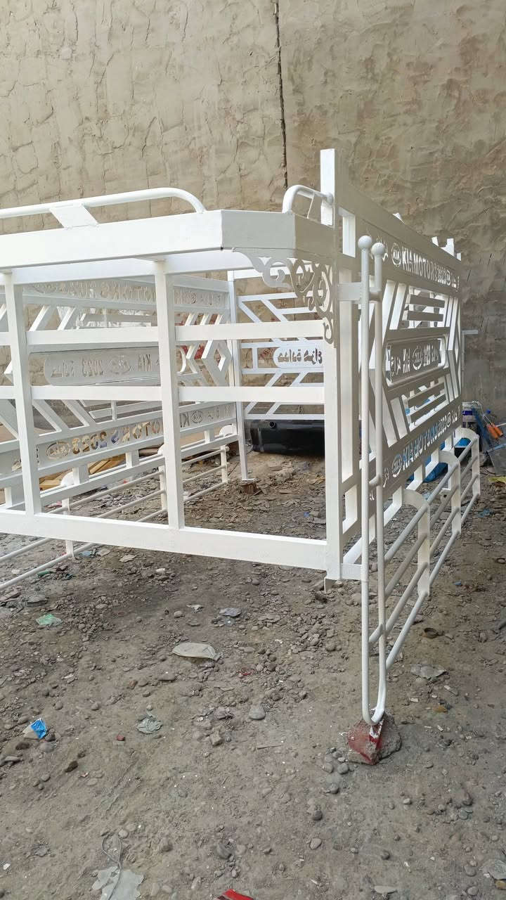 سلام عليكم للبيع امحجر مال كيا 2700 تفصال درجة اولى كلش امرتب أو نظيف مكاني بغداد  الشراي يتفظل خاص


**إذا كنت صاحب هذا الإعلان وتريد حذفه لأي سبب، رجاءا أرسل رسالة إلى الدعم الفني**