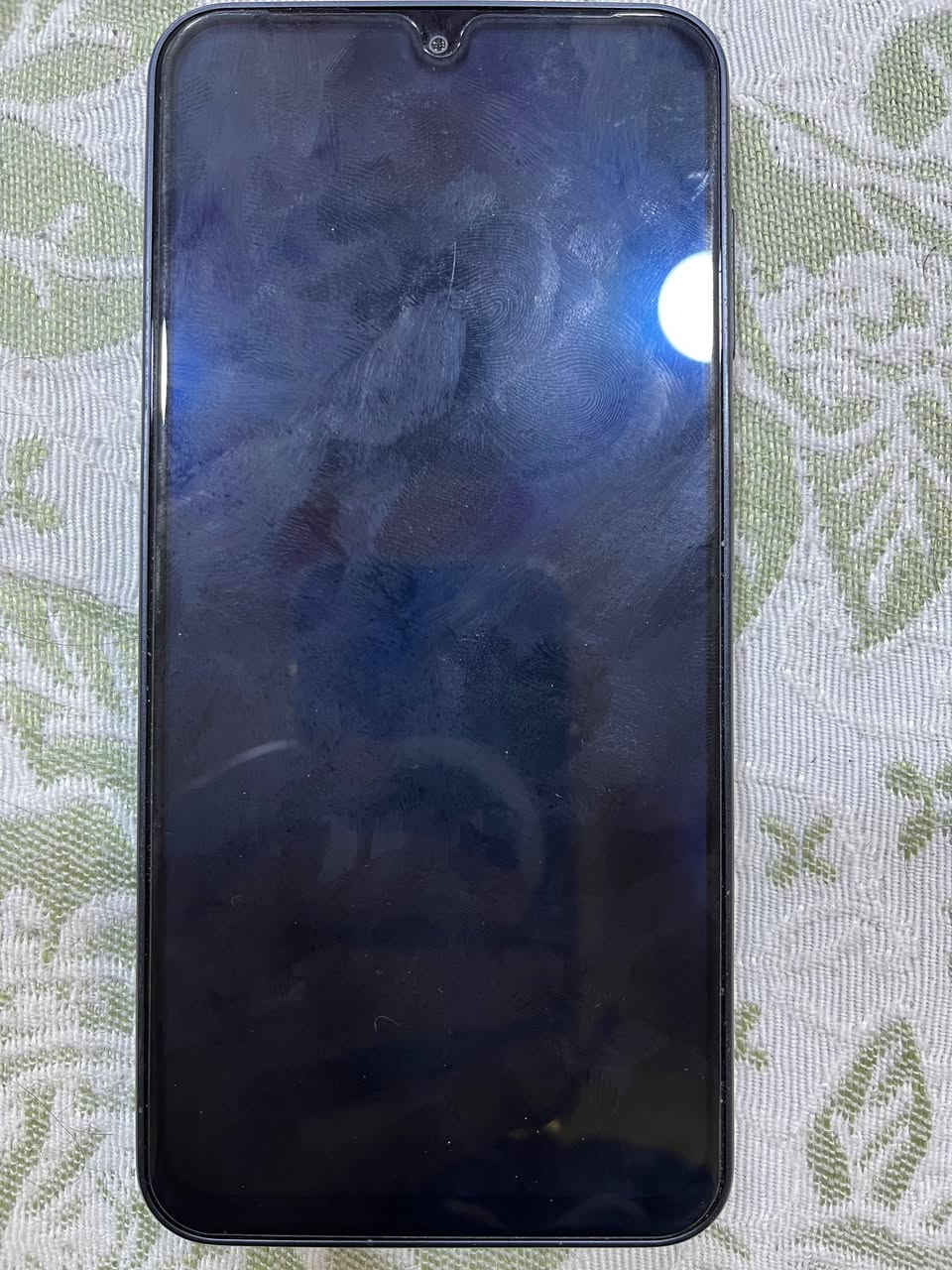 السلام عليكم
A16 
ذاكره 128
عشوائيه 6
جهاز نظيف جدا مستخدم قليل 
سعر 180وبي مجال بسيط
مكاني بغداد 
***********
