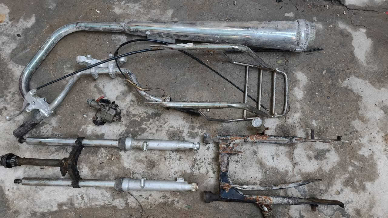 غراض ٤كير للبيع
شاصي كلك 

مكينه 

صالنصه/ دبلات/ ماشه/ سكان /سله /كابريته 

وياله هنه وتايرات مكفولات لا عواج فطر هنه وتايرات 

كشن وتانيك 

مكاني نجف


**إذا كنت صاحب هذا الإعلان وتريد حذفه لأي سبب، رجاءا أرسل رسالة إلى الدعم الفني**