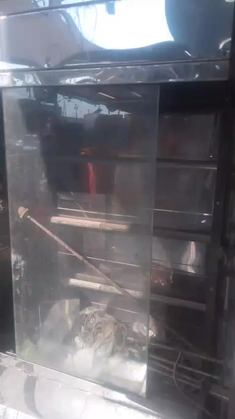 شوايه دجاج للبيع  نضيفه استخدام  يوم واحد  عنوان بغداد البياع حي الشباب


**إذا كنت صاحب هذا الإعلان وتريد حذفه لأي سبب، رجاءا أرسل رسالة إلى الدعم الفني**