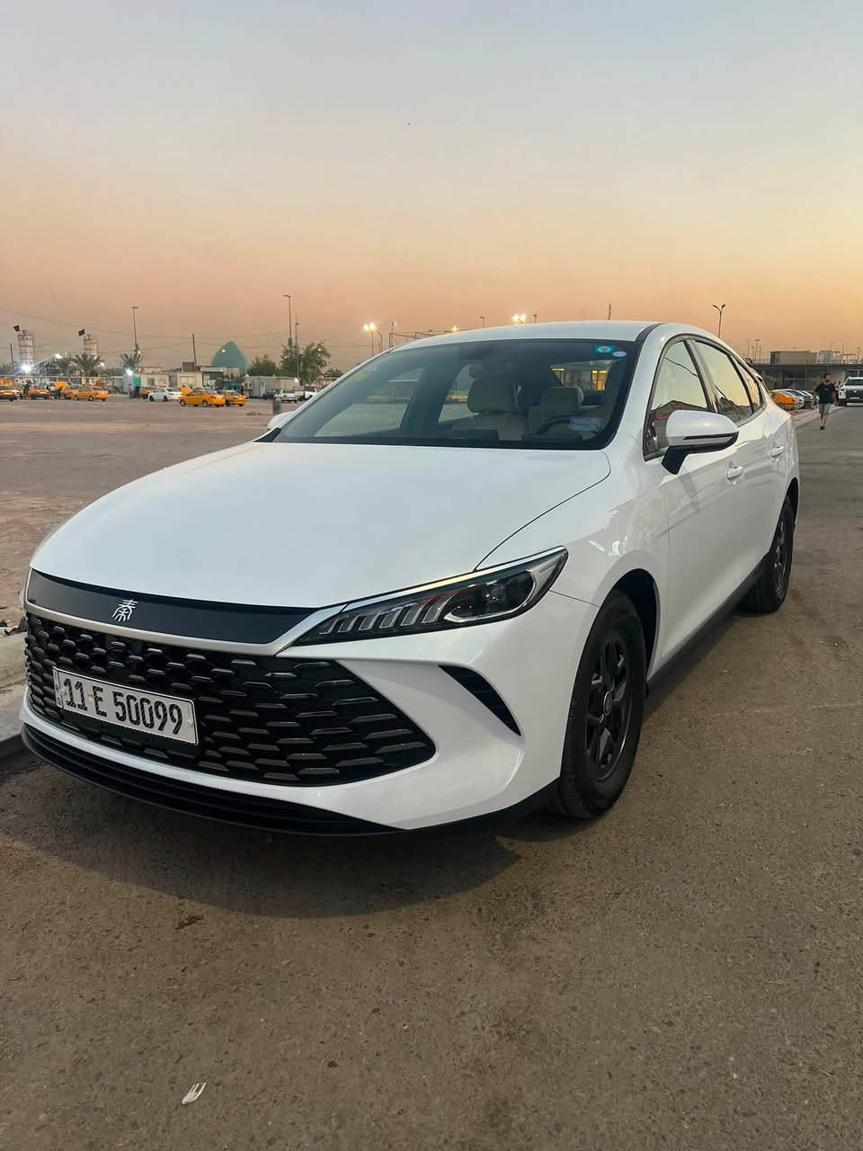 السلام عليكم
BYD كن بلاص 

موديل2025 مستعمله6000 فقط مكفوله داخل ابيض 

ملحقات كامله شاحن ممفتوح تحويل مباشر باسمك 

رايدها 18300 وبيها شي بسيط مكاني بغداد الحبيبيه 

***********
