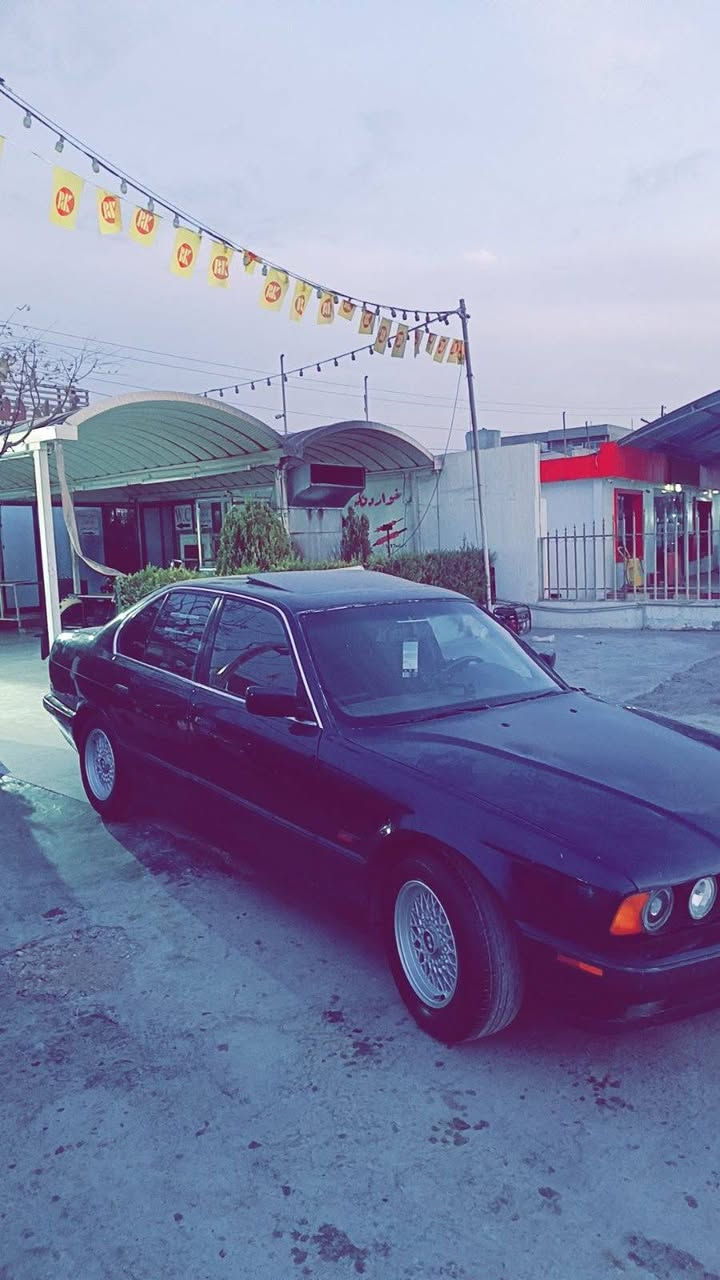 مۆدیل1991 فول بەس گێڕ عادی ئاڕمی پلاستیکی سلێمانی هەموگیانی بێ عیبە گێڕومەکینەی بەشەرت سعر35 وەرە قە ژم***********؟؟؟؟*********** شێون سلێمانی
