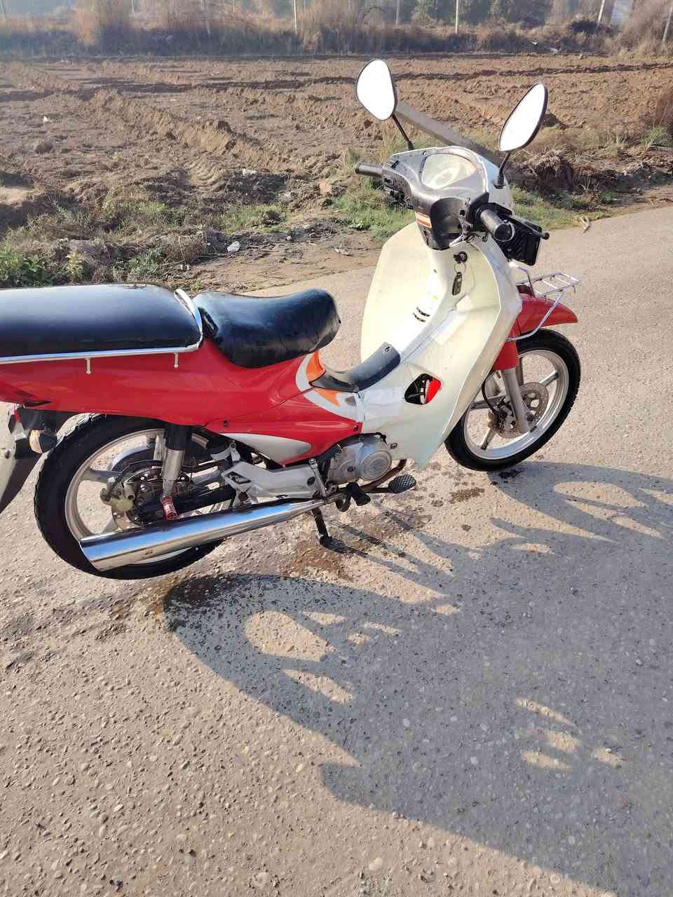 دراجة سلفيز للبيع نضافه فول تخم تاير السعر 650 وبيه مجال ***********.اعادت نشر بسبب الوعود الكاذبه المكان بلد
