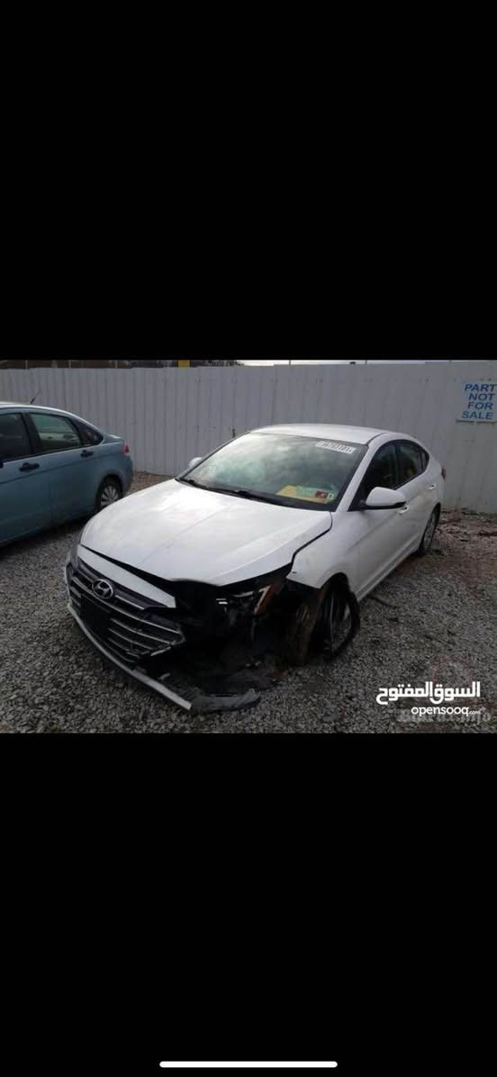 النترا 2019 حره ب اسمي
سياره مبـدل الها طابوكه
حادثه خشم البنيد
وبيها بارد بل صندوك 
*********** البصرة, العراق
