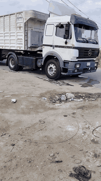 سياره البي للبيع مديل 96 مكفوله راس وعربانه استفسار اتصل ***********
