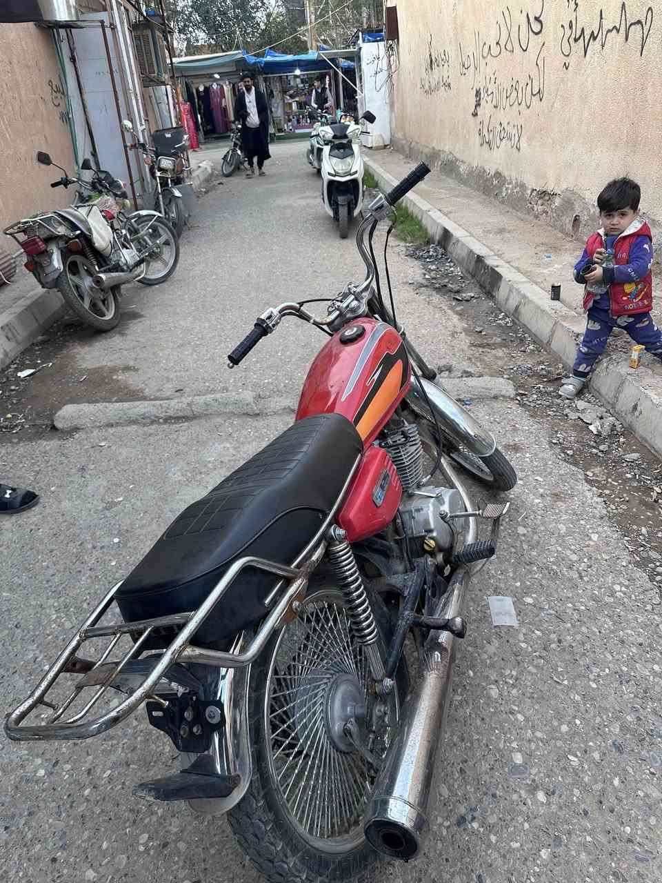 دراجتين للبيع
الابيض جديد صارله 15 يوم
***********
