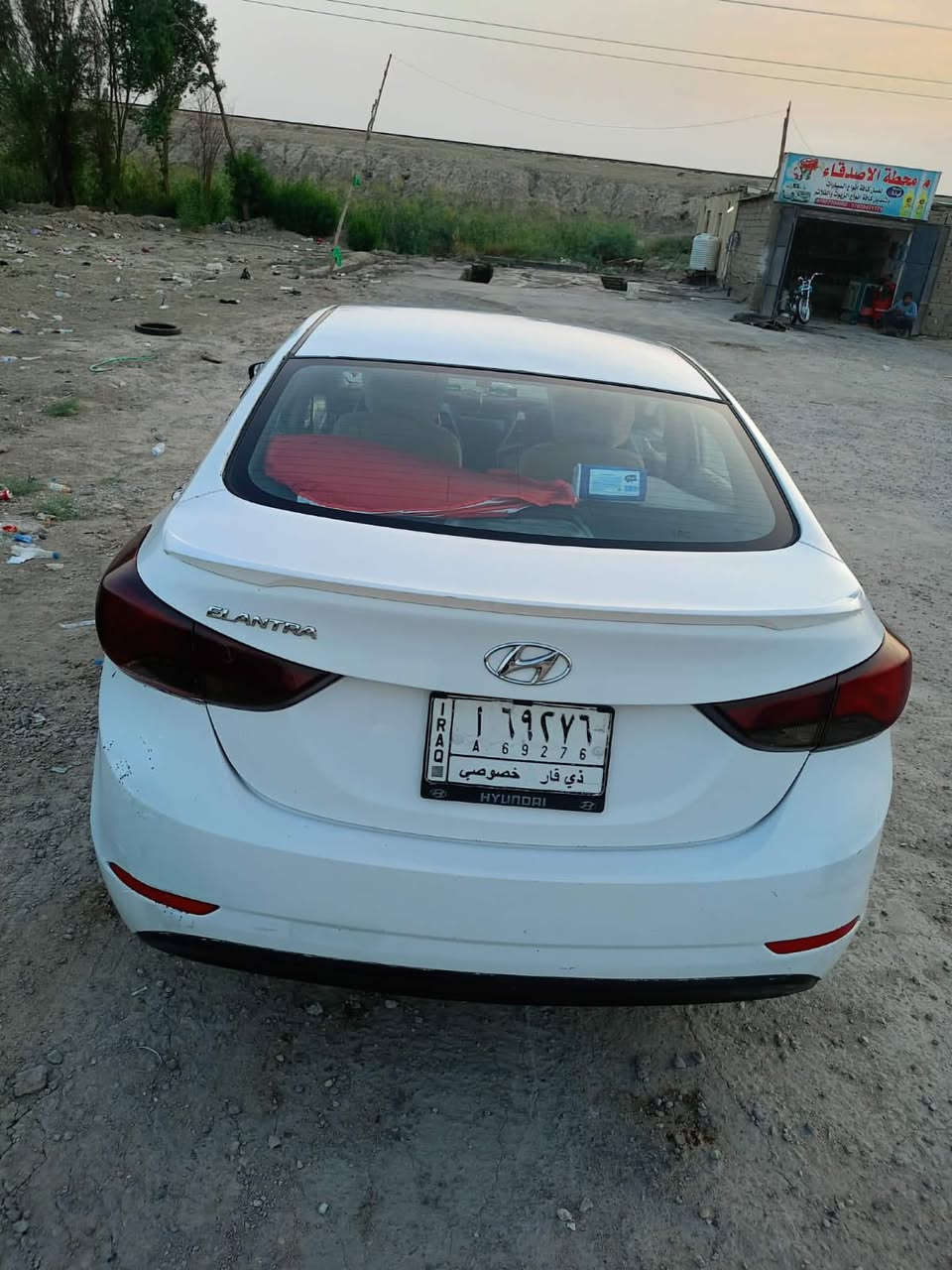 سلام عليكم
النترا 2016 خليجي سياره جاهزه 
سياره بيه صفحه وبيه رشات صبغ تجميل بدون تبديل 
كير ومكينه وتبريد وحديده كله جديد سياره جاهزه 
93 وشراي بي خير ويدلل 
مكاني ناصريه مركز 
للستفسار . ***********
