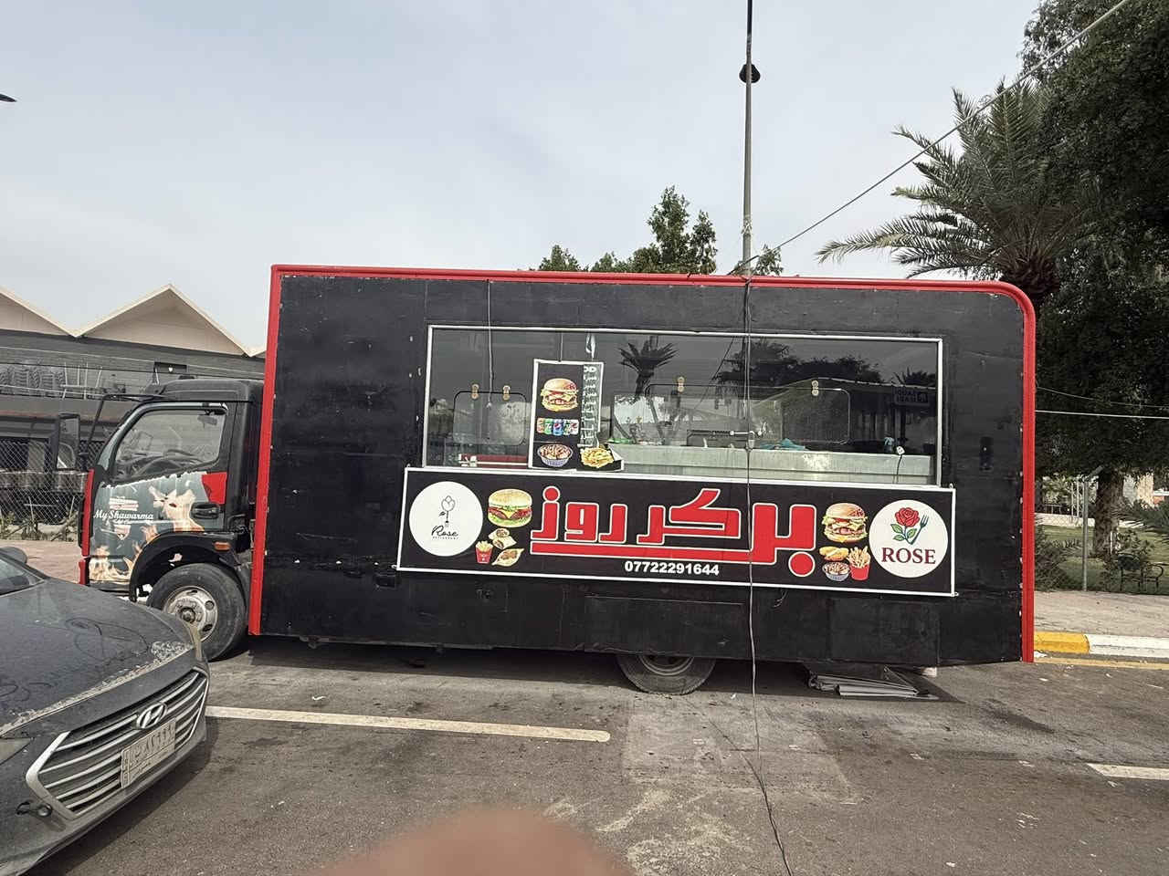 مطعم متنقل للبيع التفاصيل والاستفسار***********
