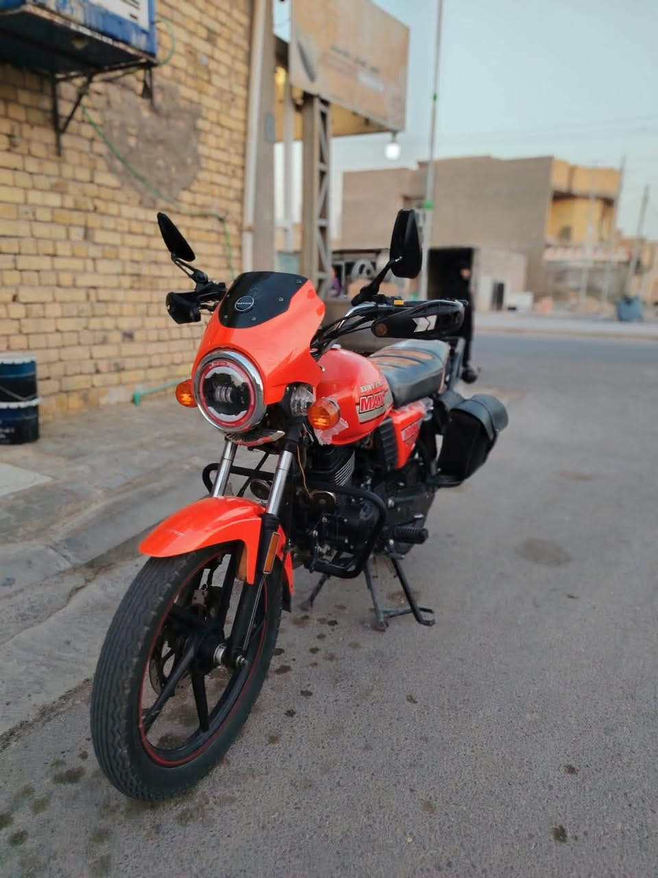 سلام عليكم 
دايون ماكس 
موديل 23 
دراجه جاهزه ع آخر حبايه
كهربائيات كلها شغاله دراجه كلها جاهزه 
أوراق اصولي 
مكينه مكفوله 
مكان الدراجه كوت فلاحيه 
سعره 1750 وبيها مجال 
للتواصل ***********
