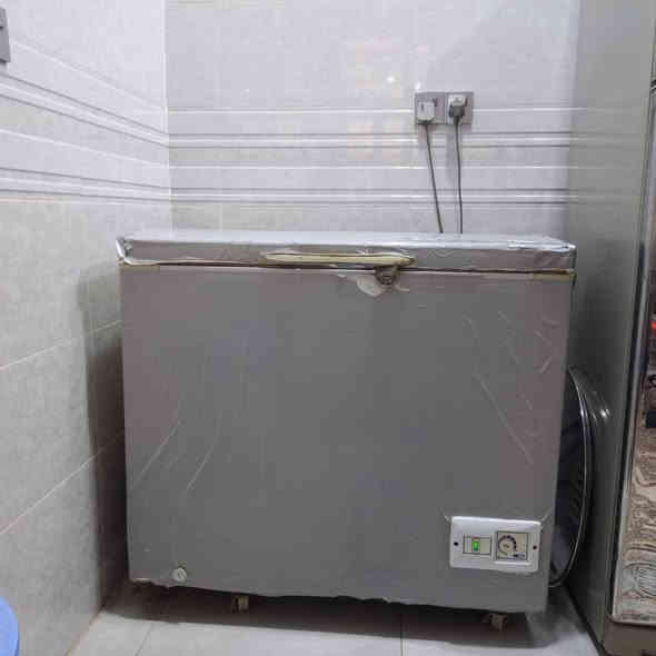 السلام عليكم مجمدة للبيع نظيفة كلش ما طابة تصليح ابد الله شاهد للتواصل عبر الرقم الاتي
***********
