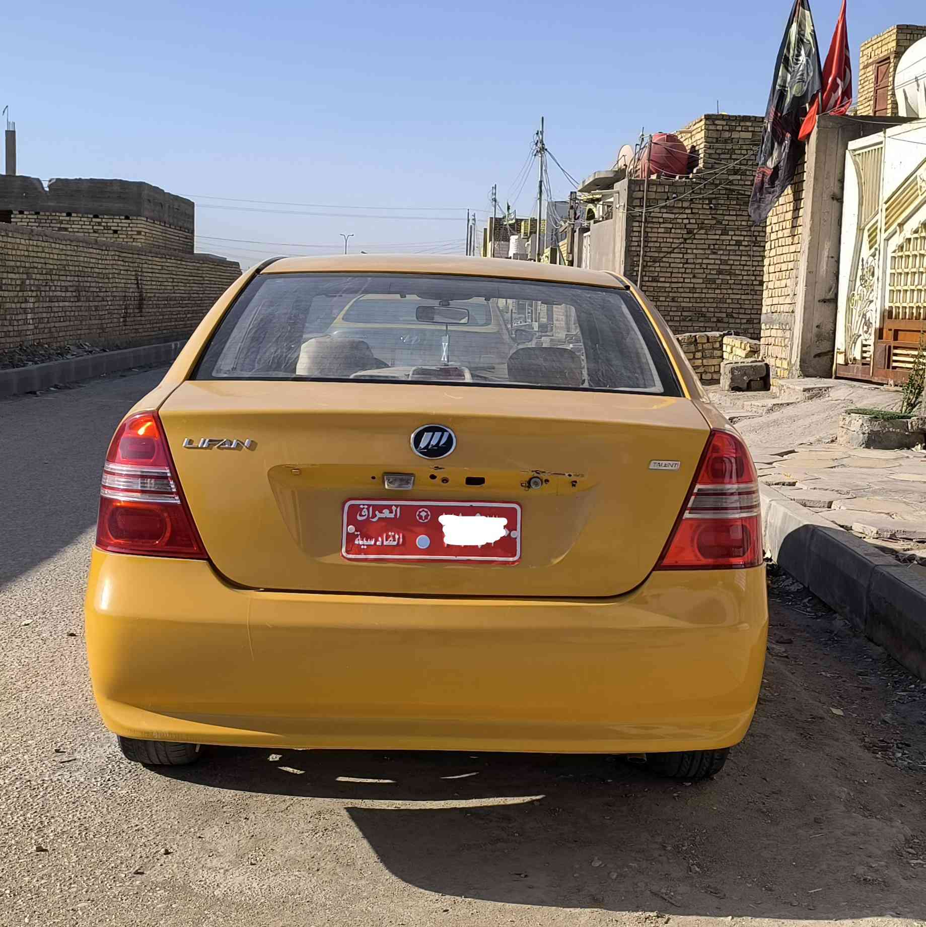 اعاده النشر بسبب الوعود الكاذبه سلام عليكم البيع سياره ليفان 620 محوره كورلا كير اتموتيك  1800 موديل السياره 2011   عليه هيئه وعليها غرامه.  5 ورقات يطيحن من سعرها  المكان ناصريه المركز 
السعر 37 

*********** ناصرية, ذي قار
