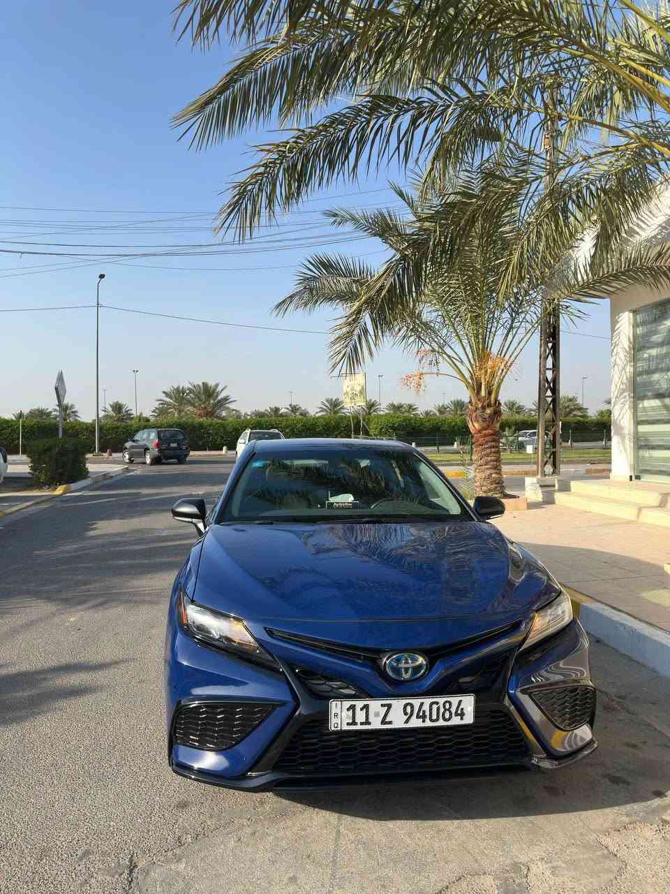 السلام عليكم 
السياره للبيع تيوتا كامري فئه ال SE موديل 2024 هايبرد 
السياره ماشيه 90 الف 
مواصفاتها
 اشاير مري بصمه كراسي جلد حساسات اماميه خلفيه تحكم كشنات كهرباء تحكم ستيرن رادار قياده ذاتيه السياره مفوله ماشاءالله 
كامله ومكفوله تاخذها تصرف عليها بانزين ودهن بس 
للاستفسار ***********
السعر 185 وبيها مجال
