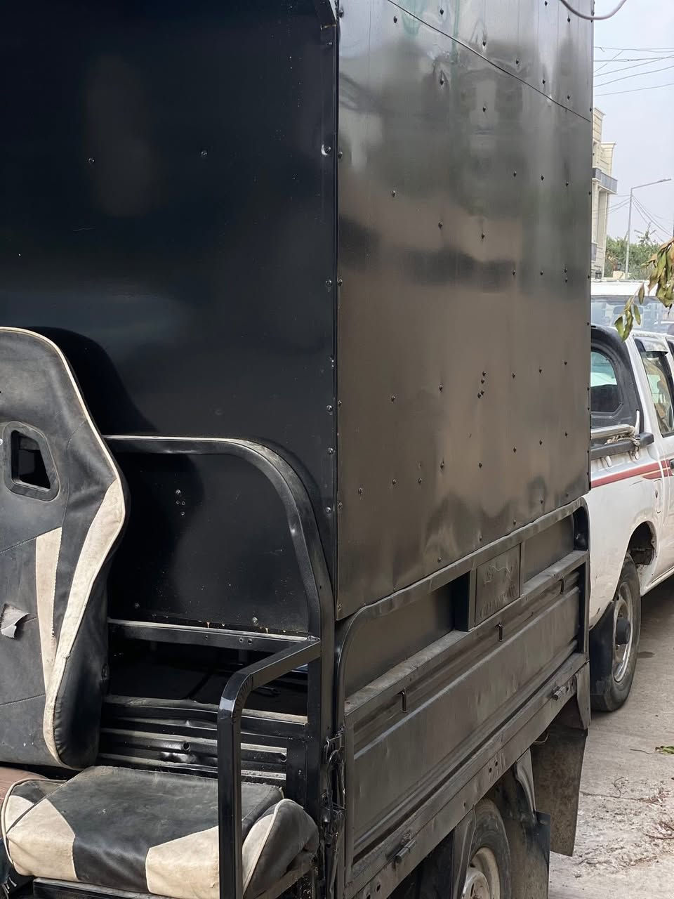 ستوته  ام الطير كامله  من كل شي
بيها رفوف 
بيها ثلاث جداري 
واحد مال بطاطا حلزونيه واحد مال لبلبي او عرانيس واحد ذره مفرطه مسلوقه 
اوراقها موجوده مدفوع كمرك بس بقت تراجع مرور هزه ويسلموك سنويه وارقام 
طباخات وياها
حتى مملحات بقيه التفاصيل ما مشتغله مشروع كامل  بس بسبب الضروف ما اشتغلت بيها 
سعرها مليون400بيها مجال 
*********** فقط واتساب 
مكانها  فلوجه
اتصال ***********
ووحدها هم ابيعها بدون الكشك الستوته اصوليه اوراقها موجوده كمرك غيره كله مدفوع باقي بس هزه وتستلم سنويه وارقام
