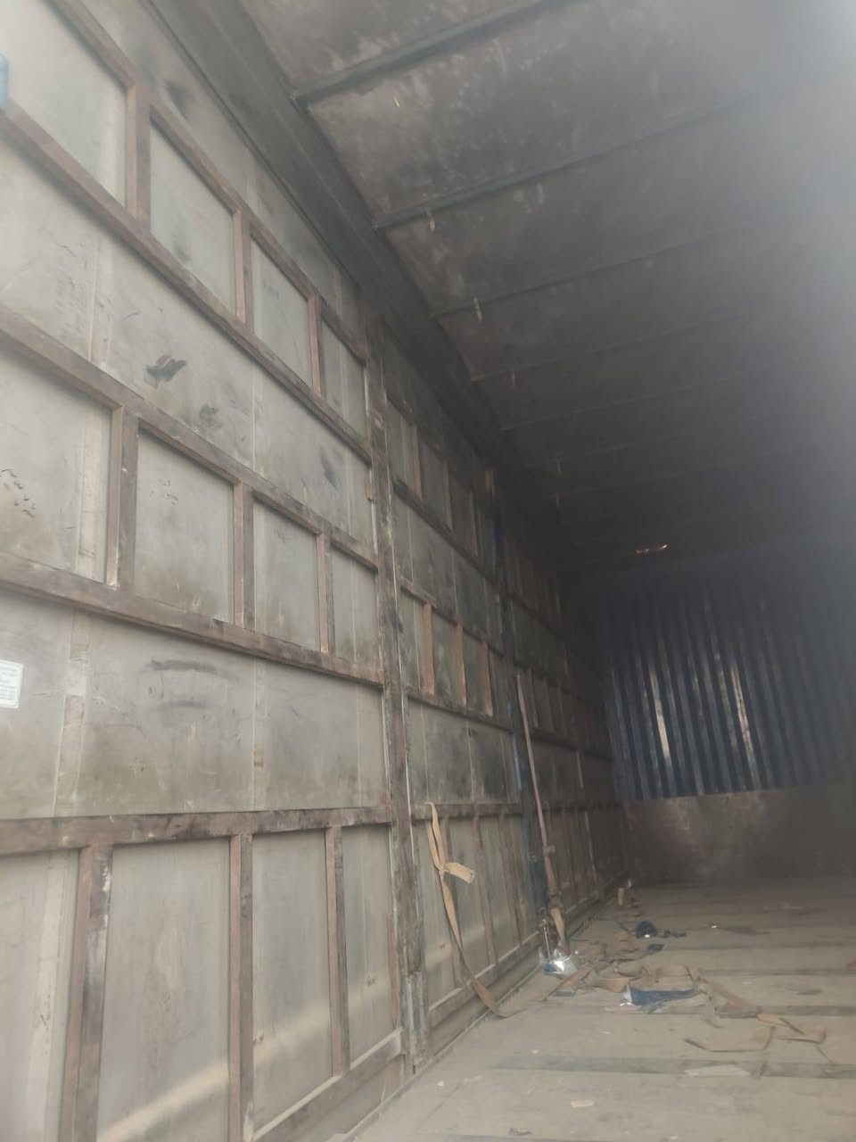 السلام عليكم بدي البيع مال وحش
الطول 780
الارتفاع 3
جوادر جديد 
سقف جديد 
محجرات كامل 
كهربائيت كامله 
جاملغات العنوان واسط العزيزيه
آني مكلف بنشر***********
