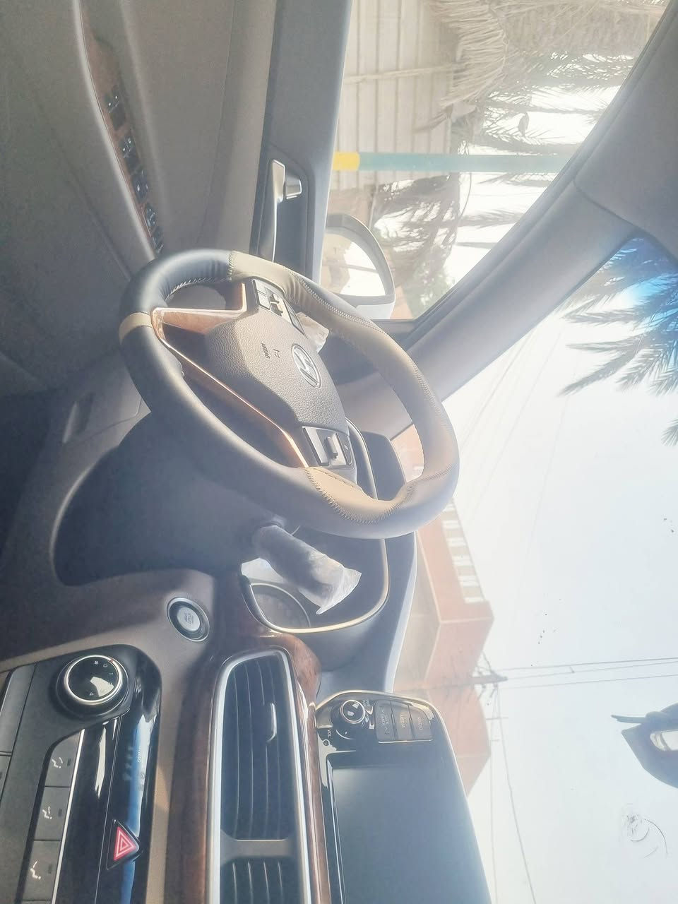 هيونداي توكسان خليجي موديل 2021
✅️  ✅️
ماشية 113 الف
بصمة ابواب وتشغيل 
تشغيل عن بعد 
كراسي امامي كهرباء 
شاحن وايرليس
حساس امامي خلفي 
مري شفط 
ترحيب ذكي
خمس عدسات 
لايت ويه فرت الستيرن
يدات نيكل 
قطعة صبغ 
مع بعض الملاحظات
تقرير السونار مرفق بالمنشور 
رقم بغداد شرط التحويل 
مكان السيارة بغداد الشعب
رقم تلفون صاحب السيارة 
***********
السعر ١٨٩
#توسان 
#هونداي
