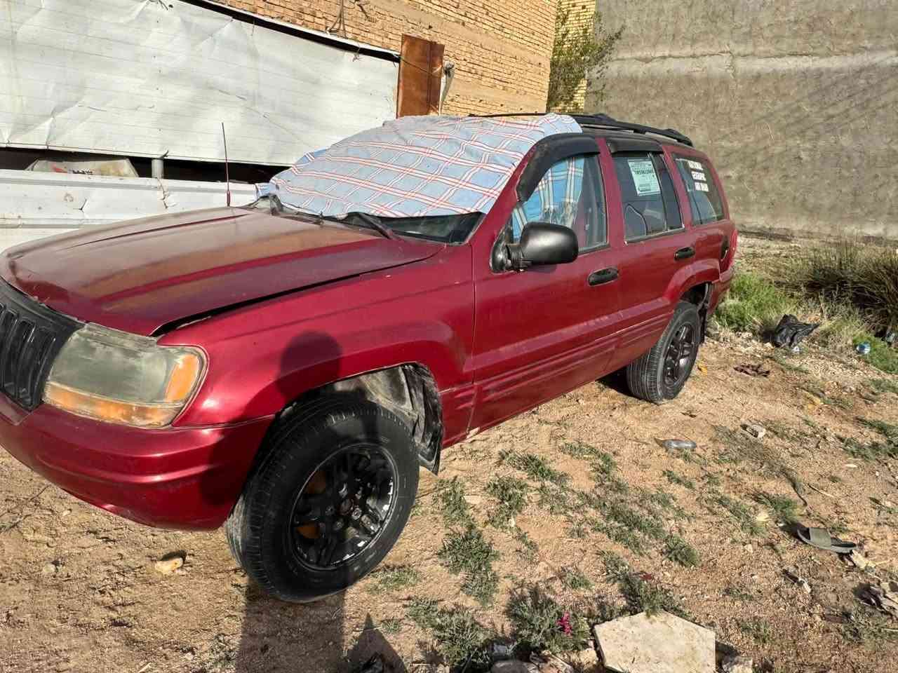 جيب شيروكي موديل 2000 رقم قادسيه الماني مشروع وطني مداور ثاني يوم
كير ومحرك بلاد 8 سلندر كير جديد حاويه 
حداديه جديده
دواخل نظيفه كلش
عنبار وبريشر وراديتر جدد
كهربائيات كلها تشتغل
طخم تاير ويل كب
مكان السياره الناصريه المركز
السعر 32 وبيه مجال 
للاستفسار ***********
