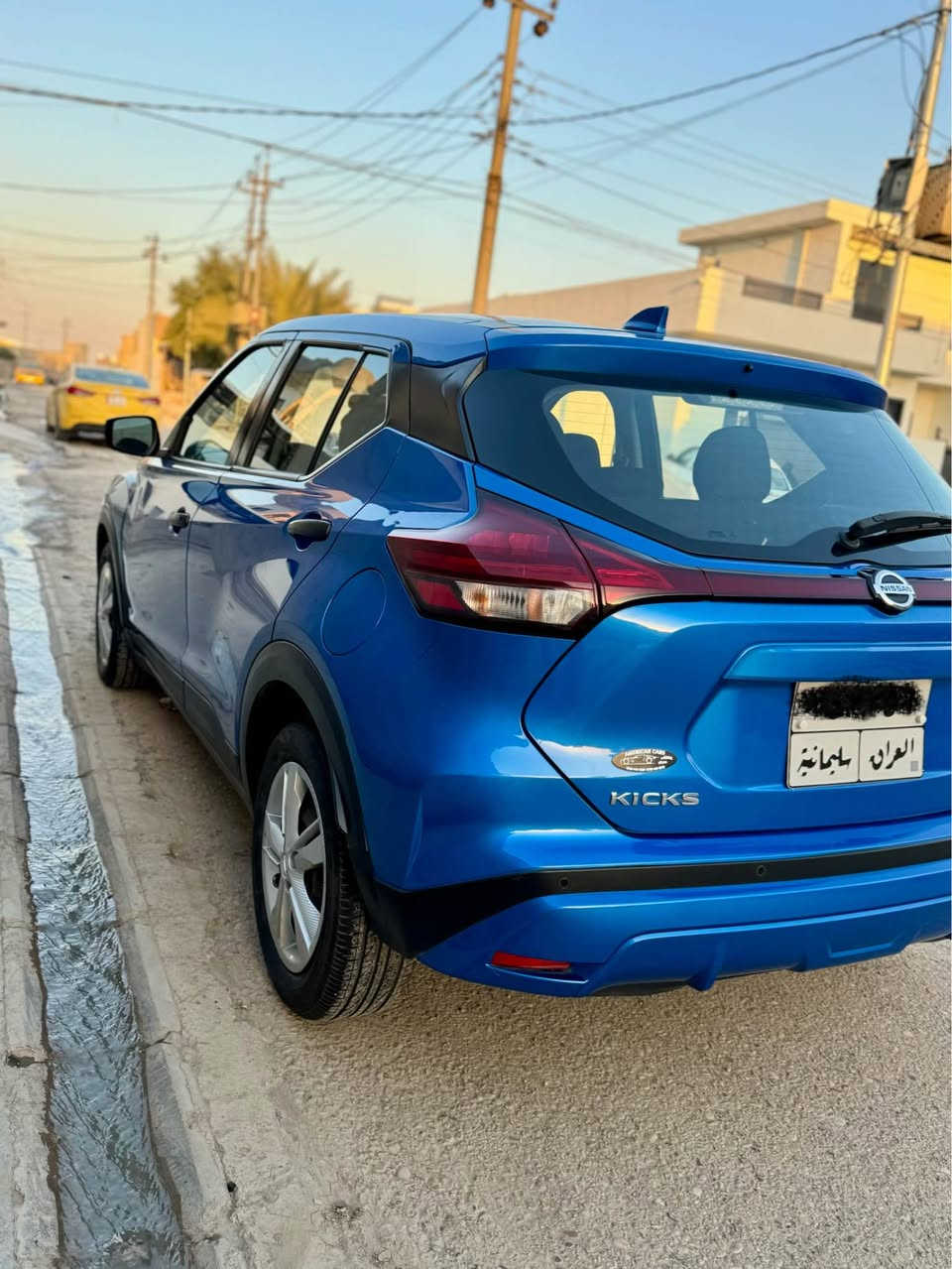 ***********

1 الشاشة: شاشة تعمل باللمس مقاس 7 بوصات. 

2 النظام الترفيهي: يدعم Apple CarPlay و Android Auto.

3 النظام الصوتي: 6 مكبرات صوت مع بلوتوث ومنافذ USB.

4التشغيل: نظام التشغيل بضغطة زر (Push Start Button).

نظام الفرملة الطارئة التلقائي (مع كشف المشاة).
نظام التحذير من النقاط العمياء.
نظام التنبيه عند مغادرة المسار.
نظام التنبيه من حركة المرور الخلفية.
حساسات ركن خلفية. كركوك, العراق
