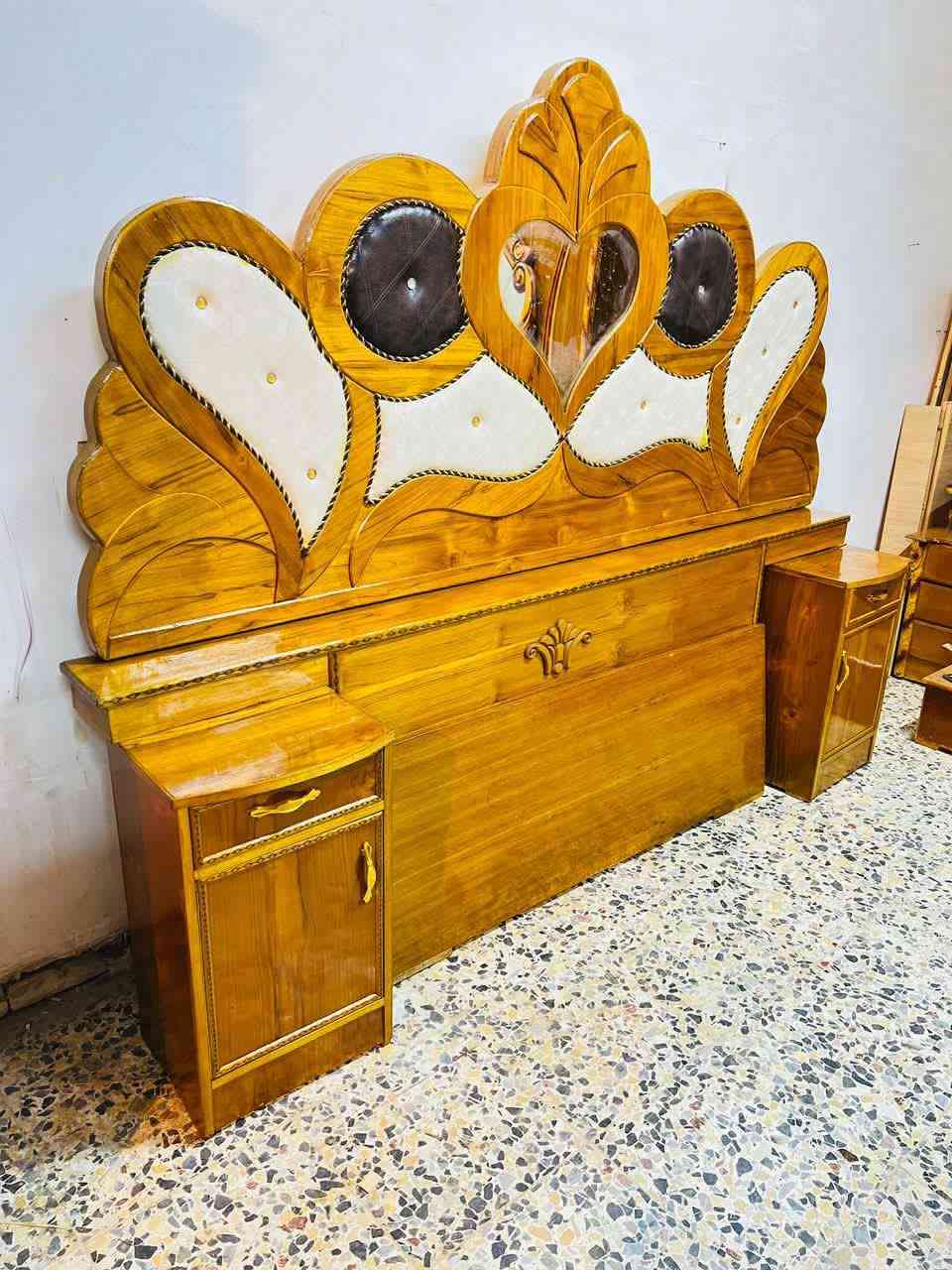 السلام عليكم
غرفه صاج عࢪاقي مستخدام 
غرفه5/ابواب 📌
السعر 650
نضافه 80/💯 
معا نقل فقط داخل بغداد


**إذا كنت صاحب هذا الإعلان وتريد حذفه لأي سبب، رجاءا أرسل رسالة إلى الدعم الفني**