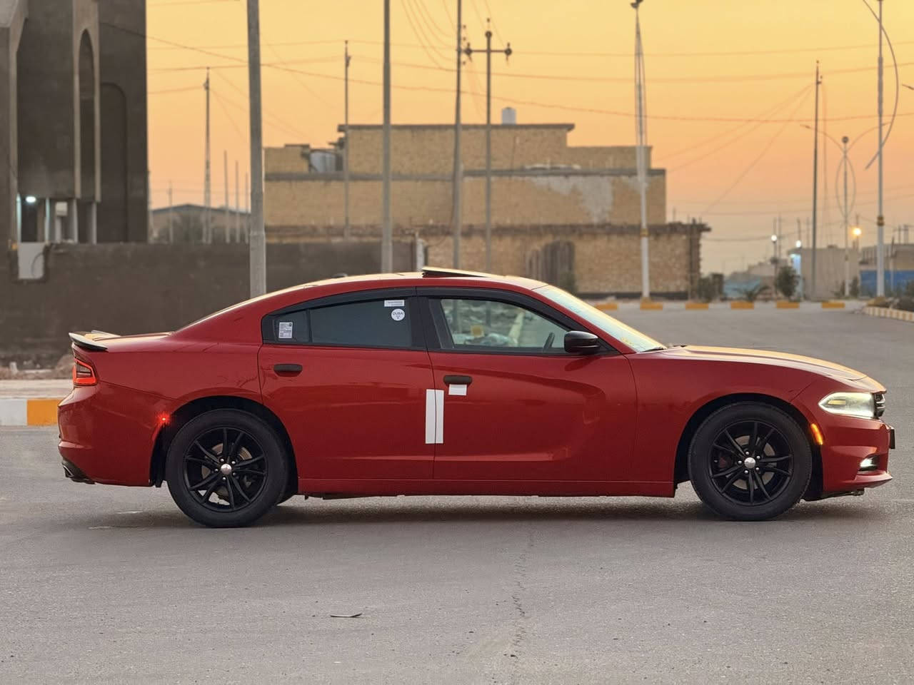 البيع جارجر 2017 اصليه بيها صفحه كلير حره تحويل رقم نكليزي مواصفات شاشه وكامره فتحه سياره فول مواصفات سياره جاهزه مكينه وكير وطخم تاير السعر 180 وبيها مجال مكان سياره ناصريه رقم ***********
