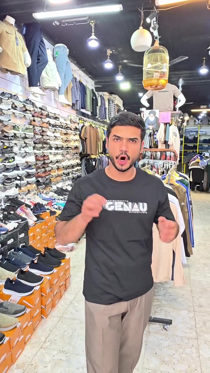 🔥 #ليش_تنقط 
البس  بـ5️⃣ بــ1️⃣0️⃣ بــ1️⃣5️⃣
كلشي يحتاجه الرجل الأنيق بمكان واحد 👔✨
▫️ ملابس رجالية شبابية وكلاسك
▫️ بناطير رسمية وكاجوال
▫️ أحذية مرتبة لكل الإطلالات 👞
▫️ عطورات ومعطرات فخمة 🌟
▫️ شامبوات ومنتجات عناية 🧴
ستايلك يفرق… واحنا نوفرلك الجودة والسعر المناسب 💯
📍 العنوان: النجف الأشرف – حي العسكري – كبل قرب سوق العسكري
📞 للحجز والاستفسار: ***********
