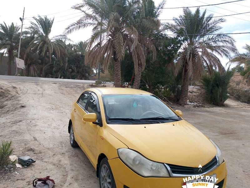 السلام عليكم 
شيري فلاوين موديل ١٣ سيارة جاهزة مكينة كير حدادة تايرات رقم انكليزي مصفرة هيئة وغرامات السيارة بسمي تحويل ثاني يوم عنواني سماوة 
سعرهة ٢٧ وبيهة مجال حك الجية 
*********** بي واتساب
