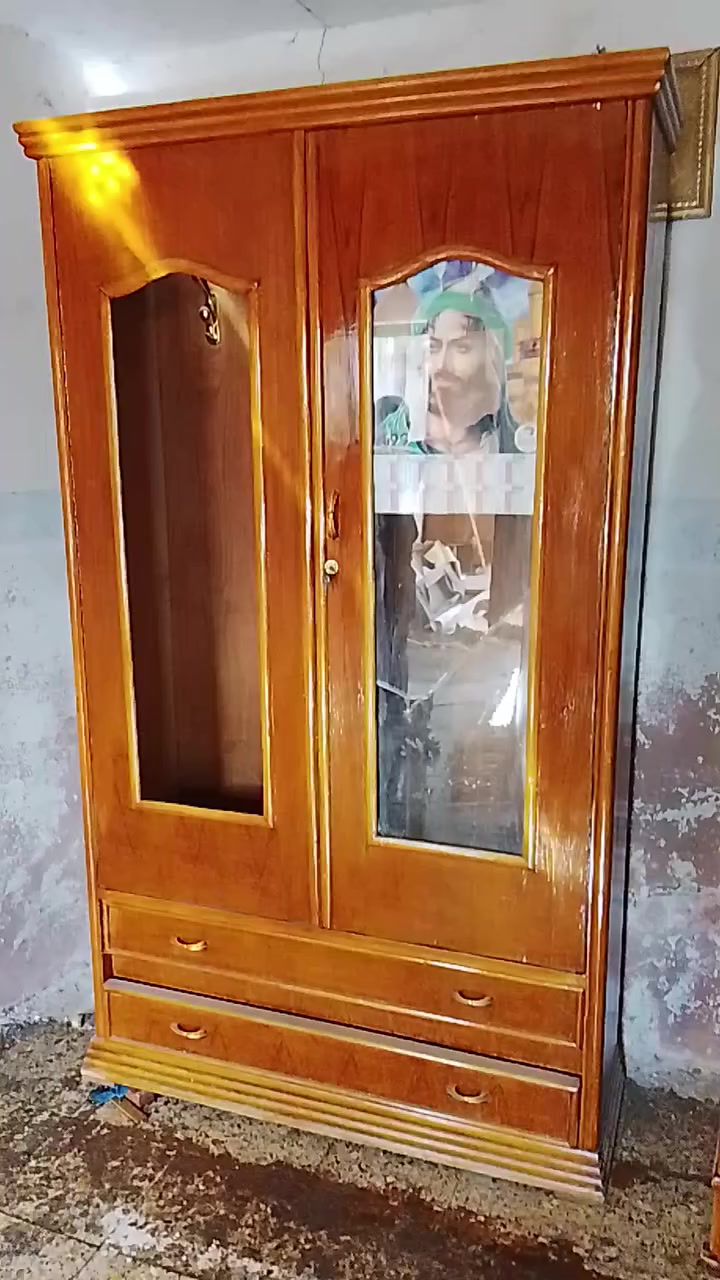 كنتور تسكام مسكمينه صاج ابو ٤ملم داخل وخارج نضيف جدا مكاني بالقاسم ***********  وكنتور بابين طابقين جرارات جوه نضيف جدا السعر خاص ومناسبات
