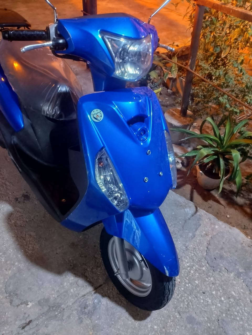 سلام عليكم للبيع ماكس سويت أو ماكس منغولي حديث دراجه كفاله عامه كفاله موديل 2017 صاله 15من مطلعه من حنش اللامي ماشيه 22الف سعر 1400بيه مجال قليل مكاني طوريج


**إذا كنت صاحب هذا الإعلان وتريد حذفه لأي سبب، رجاءا أرسل رسالة إلى الدعم الفني**