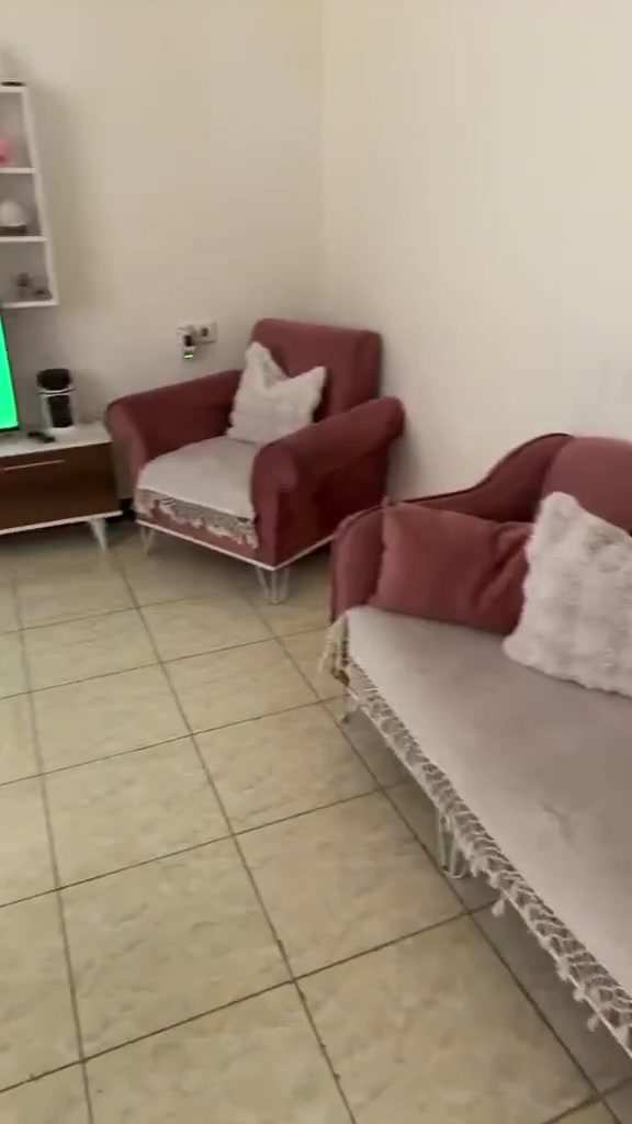 هذا التخم ١٠ مقاعد توصى امسويته والله يعني خشب بلوك السفنج مينزل ابد انطيج ضمان بي والمفارش وميز بلازمه والطبلات كلهم ب ٤٥٠ قفل مكانهم الدورة شارع ٦٠
هذا التخم تفصال 10 مقاعد خشب بلوك السفنج مينزل ابد انطيك ضمان بي والمفارش وميز بلازمه والطبلات كلهم ب 500 وبيه مجال مكانهم الدورة شارع ٦٠


**إذا كنت صاحب هذا الإعلان وتريد حذفه لأي سبب، رجاءا أرسل رسالة إلى الدعم الفني**