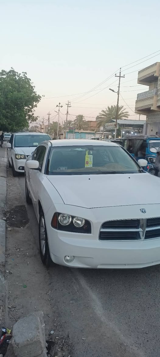 السلام عليكم جارجر 10 بيها قطعتين صبغ فقط بدون دواخل سياره جاهره مابيها اي نقص كير محرك تبريد صدر مكفول رقم صلاح الدين بسمي سعر 95 مجال بسيط مكان السياره هيت ***********
