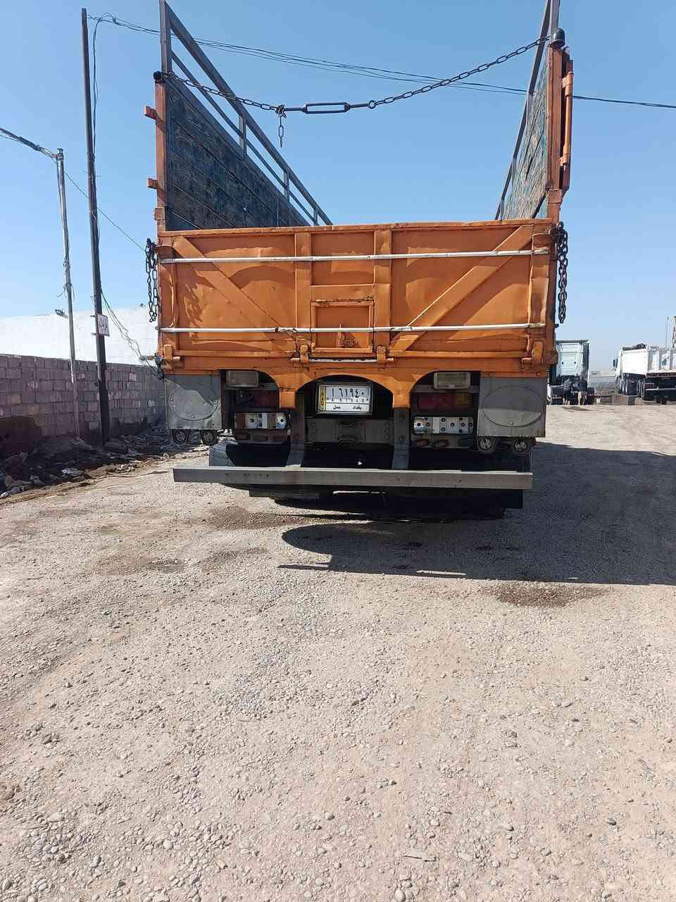 السلام عليكم لوري للبيع فالفو موديل 80 العنوان بغداد. الدورة ابودشير للاستفسار اتصال على رقم الهاتف ***********
