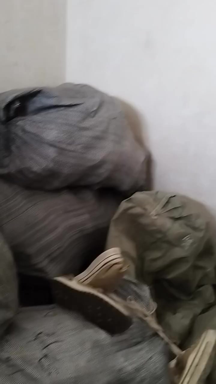 السلام عليكم شروه احذيه كلش رخيصه
سعر القطعه 750دينار العدد 2000قطعه ناصريه شطره ماعندي توصيل ***********وتساب
