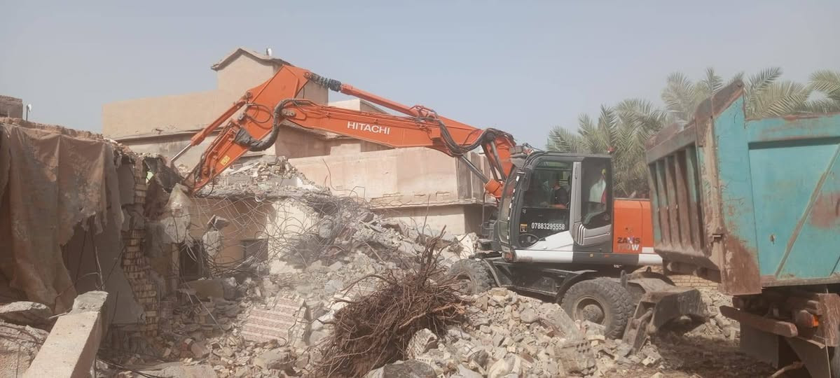 جاهزين التفليش وهدم الدور السكنيه وترميم وقلع انوع العمل 
شغل نظيف بلمقطوعه فقط كلشي نشتغل جاهزين جاهزين 😊😉
عليك لاتصال أو مراسله الصفحه ***********
