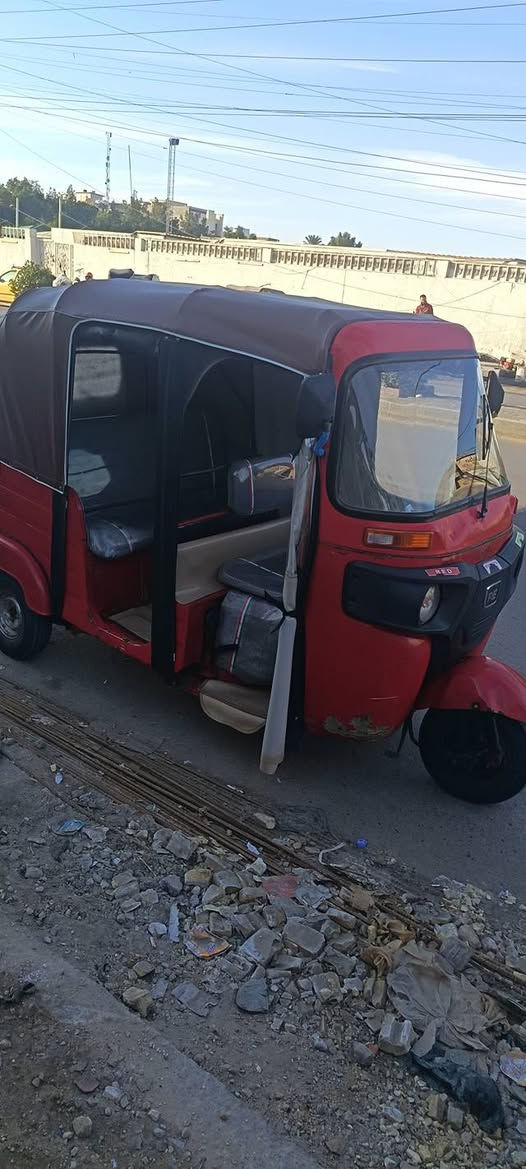 موديل 18مكينه عشرين مجفته قبل شهر لا تنقيص ولا تبخير تخم تاير جديد كامله مرقمه باسمي بس بيهه جبنه طاكه وره ملف بس بيه نضوح كلش قليل مكاني حي طارق   جيب فيتر وياك وتعال لا تجيني تكلي اروح ورجعلك جيب وياك شكد متريد فيتريه سعرهه 4600 رقم ***********
