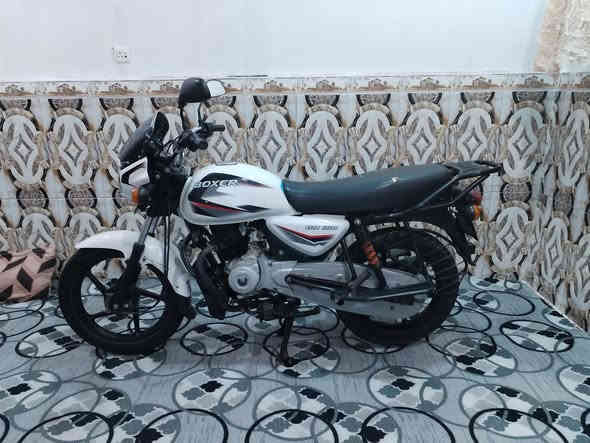 دراجه بوكسر للبيع رقم وسنويه موديل 22 مجفته مره وحده قبل سبوع شركة دراجه نضيفه كلش وكله شغاله تحويل ثاني يوم السعر مليون و 750 )  1750 مكاني بالزبير اتصال ***********واتساب ***********
