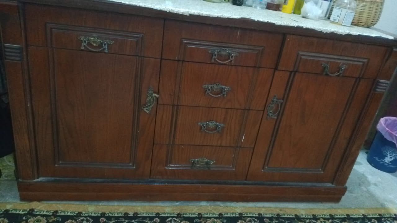 سلام عليكم قرفه كويتيه اصليه كلش نضيفه تصوير ضالمه بهواي قرفه معنه الكلمه احله من تصوير بهواي كامله مكمله يعني بس شوفلك مره وزوج سعر مناسب عل خاص عنوان بصره زبير *********** اي ستفسار انا حاضر
