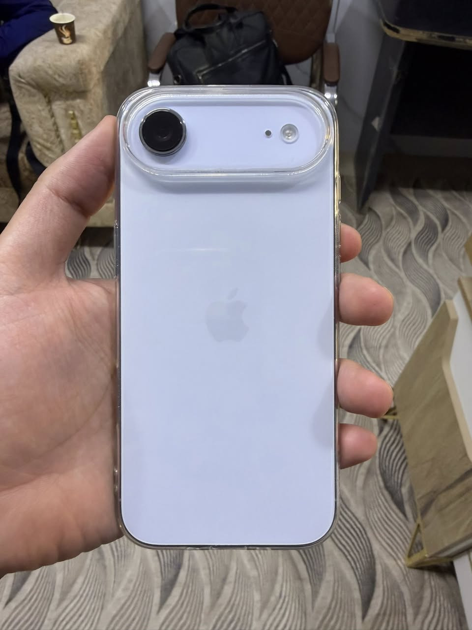 السلام عليكم
 ايفون ١٧ اير ذاكرة ٢٥٦ البطارية ١٠٠ مشحون مره واحدة فقط السعر  مليون و300


**إذا كنت صاحب هذا الإعلان وتريد حذفه لأي سبب، رجاءا أرسل رسالة إلى الدعم الفني**