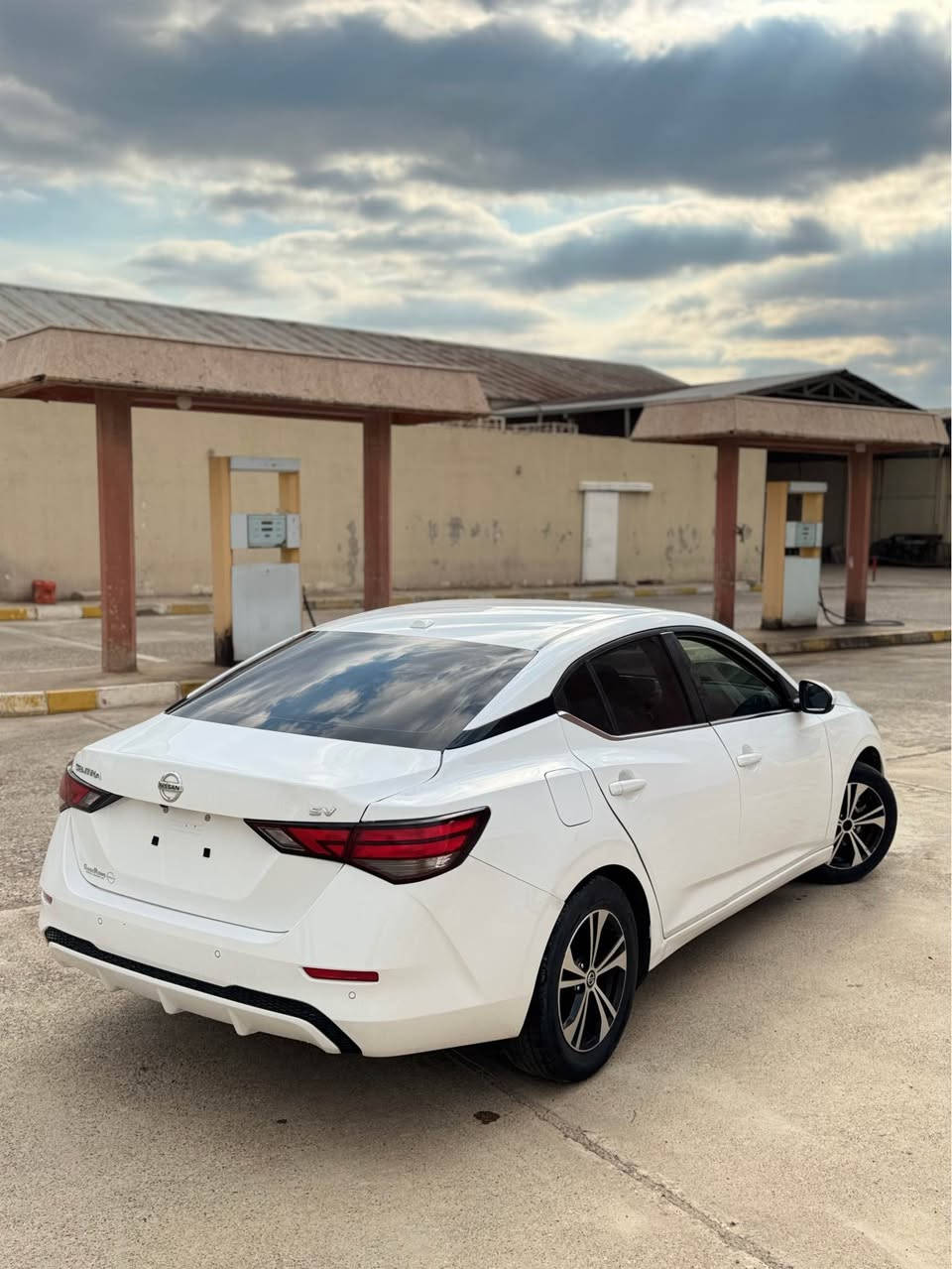 نيسان سينترا sv
موديل 2023
بجم كبس 
بدون ايرباگ 
سبخ /بس جملغ خلفي و شويي باب 
صياره كاتي دهووك 
ماصفات sv
گير و محرك بشرت 
سعر١٢٨$
*********** فايبر واتساپ دهوك, العراق
