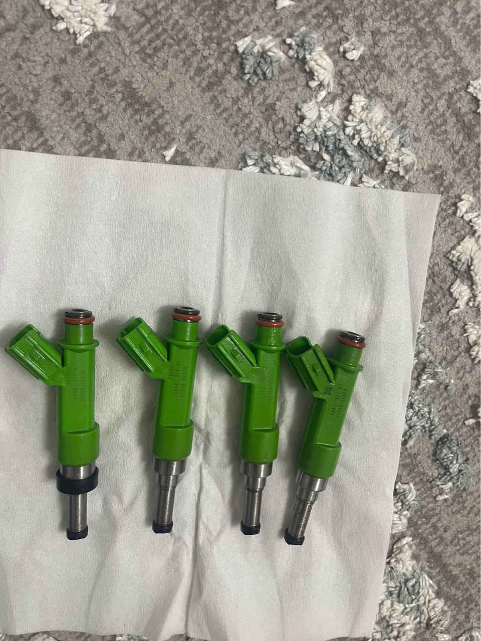 سڵاو،
تاقمێک نۆزڵی تۆیۆتا کامریم هەیە، زۆر خاوێن و بێ کێشەن:
• بۆ چ مۆدێلێک دەبێت: کامری مۆدێل ٢٠١٢ تا ٢٠١٧.
• جۆری مەکینە: ٤ پستۆن (قەبارە ٢.٥ لیتری - 2AR).
• کوالێتی: ئەسڵی کۆمپانیای DENSO (ژمارە: 23250-0V010). دار بنديهكان, السليمانية


**إذا كنت صاحب هذا الإعلان وتريد حذفه لأي سبب، رجاءا أرسل رسالة إلى الدعم الفني**