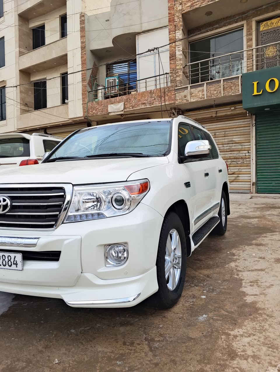 السلام عليكم لاندكروز ستينيه مكفوله من الصبغ ولفتح بس مكانين بارد مكينه كير مكفول مكينه ممفتوحه ماشيه 130السياره احدثين بس الدعاميه السياره بسمنه تحويل مباشر) الاستفسار ***********
