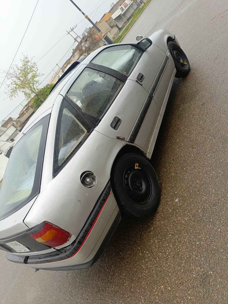 للبيع اوبل فكترة حجم20رقم ديالى مشروع وطني سنويه 2029بطاقه باتزين كير ومحرك بلشرط مو ديل1989كير عادي صدر جديد تايرات جديد عنوان السياره في كركوك السعر 27ومجال قليل 
***********
