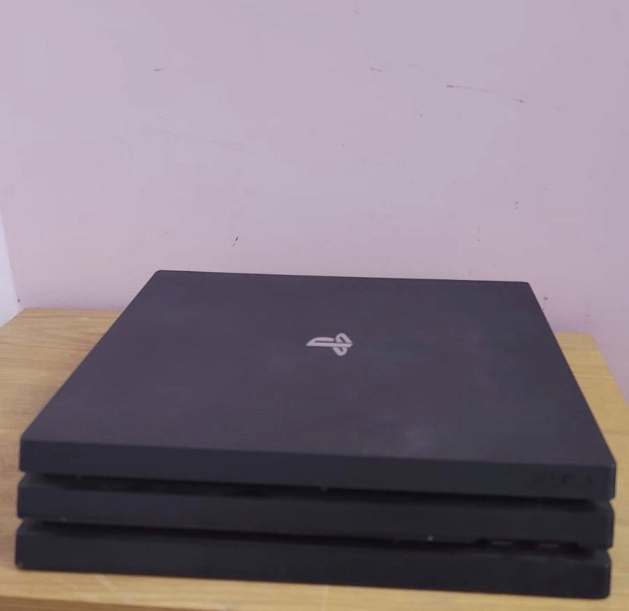 مكاني بغداد الامين ٢ يوجد توصيل جميع المحافظات رقمي ***********
* الاجهزة 
١- بلي ٥ فات اونلاين واحد تيرا جوستك واحد وكيبلات وكارتونه سعر ( ٥٠٠ ) 
الاجهزة المهكرة 👇🏻 

٢- بلي ٤ سلم مهكر نظام ( ٦ ) ذاكرة ٥٠٠ مع جوستكين + تنزيل العاب اختياري سعر ( ٢٧٥ ) 

٣- بلي ٤ سلم مهكر نص تيرا يدتين نظام ١٢ عن طريق القرص مع تنزيل العاب حسب طلب الزبون سعر ( ٢٢٥ ) 
وذا تريد نفسه بس واحد تيرا ☝🏻 يصير سعر ( ٢٥٠ ) 

٤- بلي ٤ برو مهكر نظام ( ٩.٠٠ ) واحد تيرا مع جوستكين + تنزيل العاب اختياري سعر ( ٣٢٥ ) 

٥- بلي ٤ فات مهكر ذاكره نص تيرا مع يدتين نظام ١٢ مع تنزيل العاب حسب طلب الزبون سعره ( ٢٠٠ ) 

٦- بلي ٤ فات مهكر نظام ( ٩ ) ذاكرة ٥٠٠ مع جوستكين + تنزيل العاب اختياري سعر ( ٢٢٥ ) 
* الأجهزة الاونلاين 👇🏻 

١- بلي ٤ سلم عادي اونلاين نص تيرا مع جوستكين + قرص هدية سعر ( ١٧٥ ) 

* متوفر جوستكات بلي ٥ سعر ( ٤٥ ) وبلي ٤ بسعر ( ٢٠ ) 
* متوفر هاردات بلي ٤ مهكر مع تنزيل العاب حسب طلب الزبون سعر الذاكرة ٥٠٠ ب ( ٢٥ ) وسعر الواحد تيرا ب ( ٤٥ )
