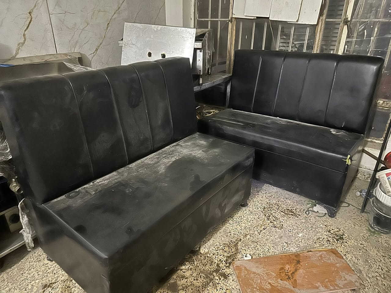 مايكرو مطعم
كرل فحم 
قلايات مسكو فاير 
طباخ تركي 
مجمده ايكور زان تركي. لبيع 
***********
